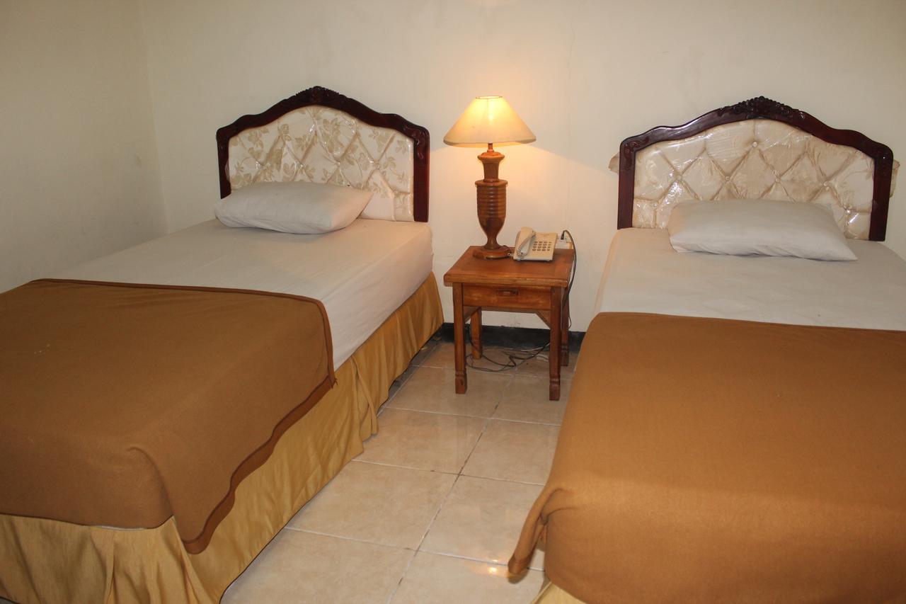 Sinar Bintang Hotel Cepu Bagian luar foto