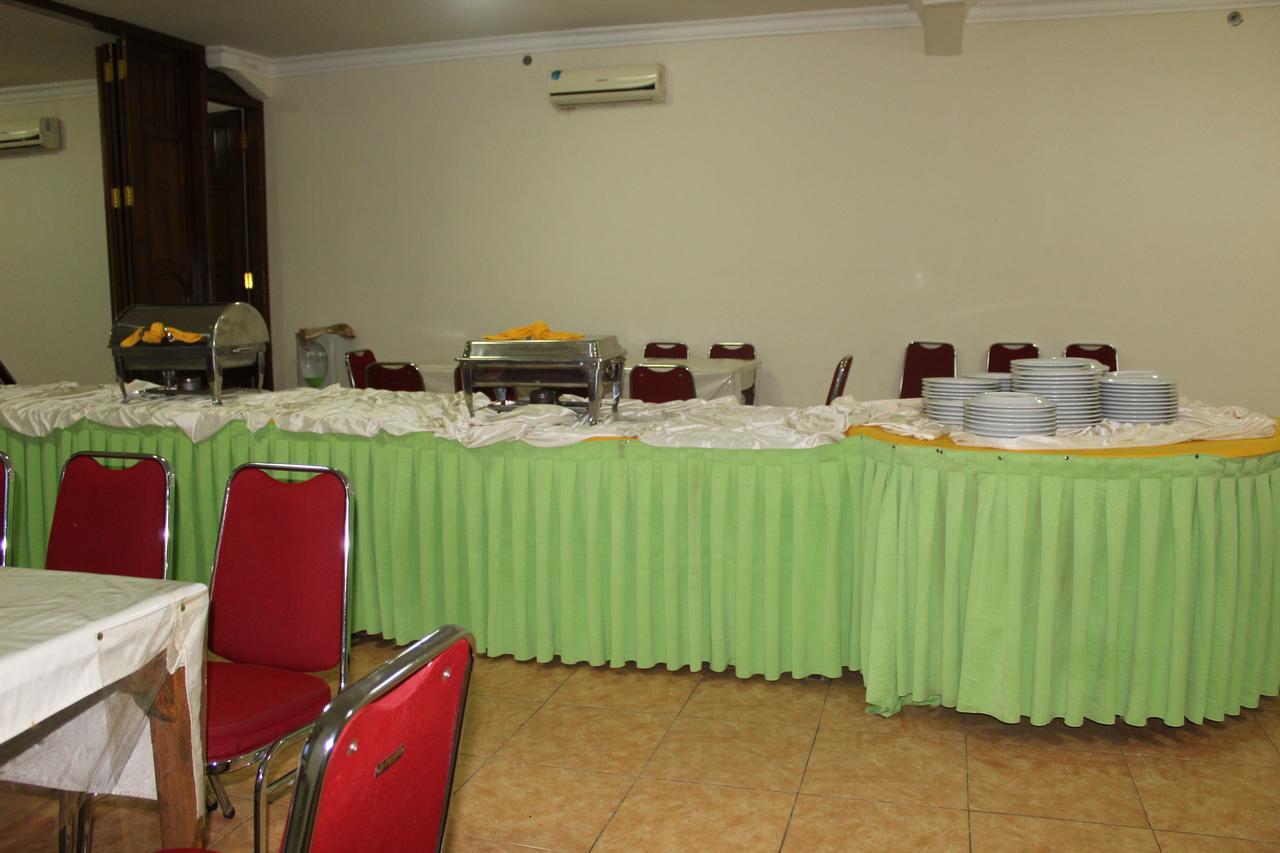 Sinar Bintang Hotel Cepu Bagian luar foto