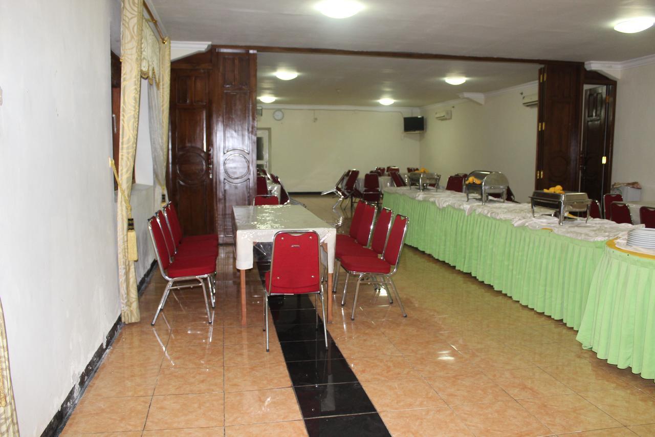 Sinar Bintang Hotel Cepu Bagian luar foto