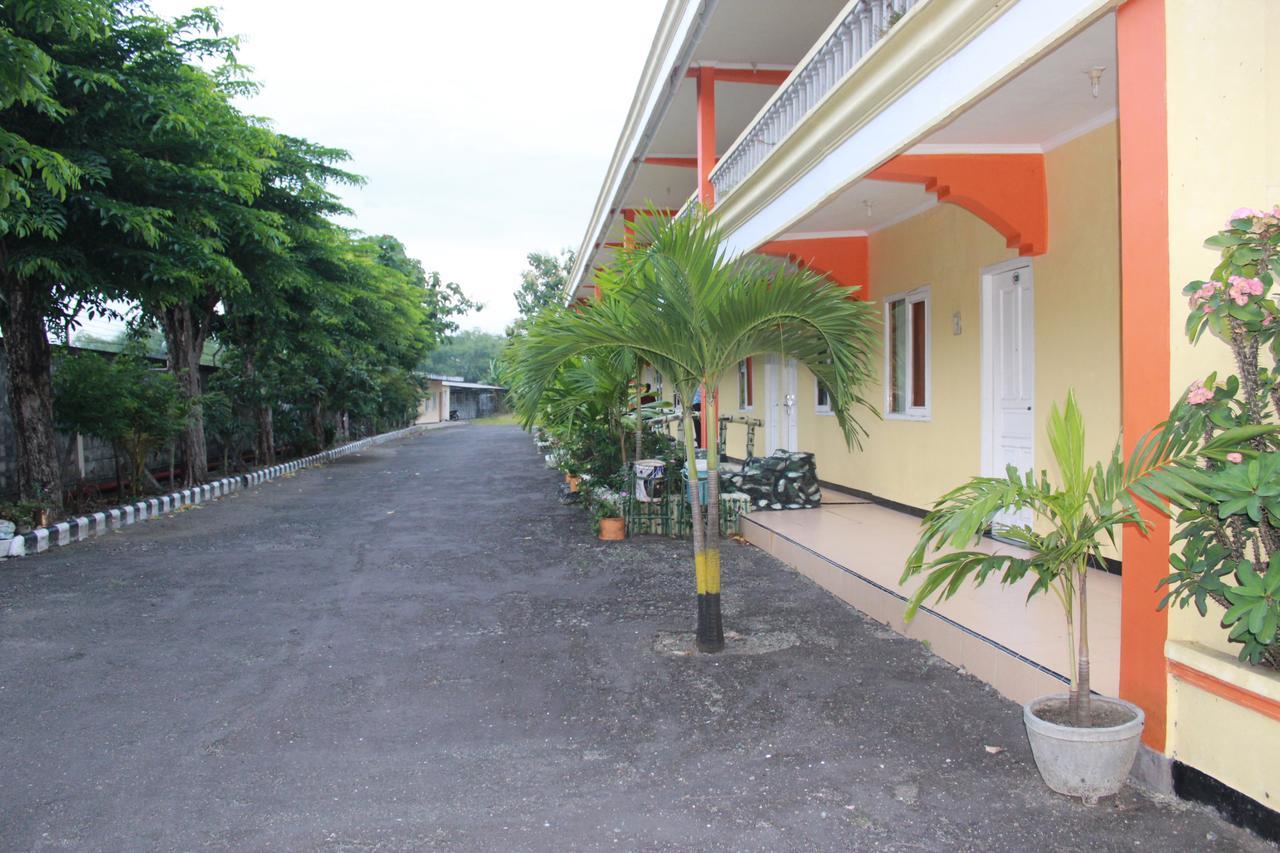 Sinar Bintang Hotel Cepu Bagian luar foto