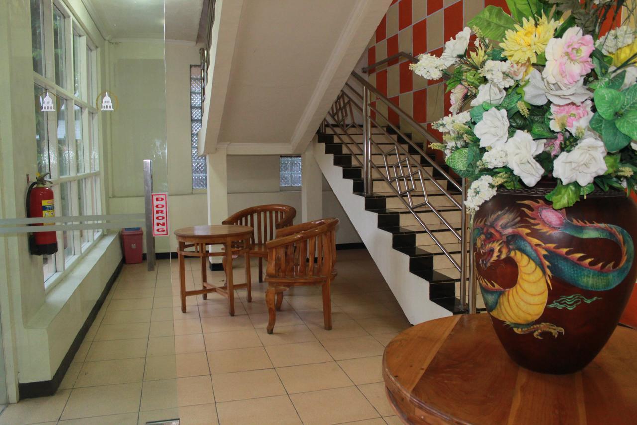 Sinar Bintang Hotel Cepu Bagian luar foto