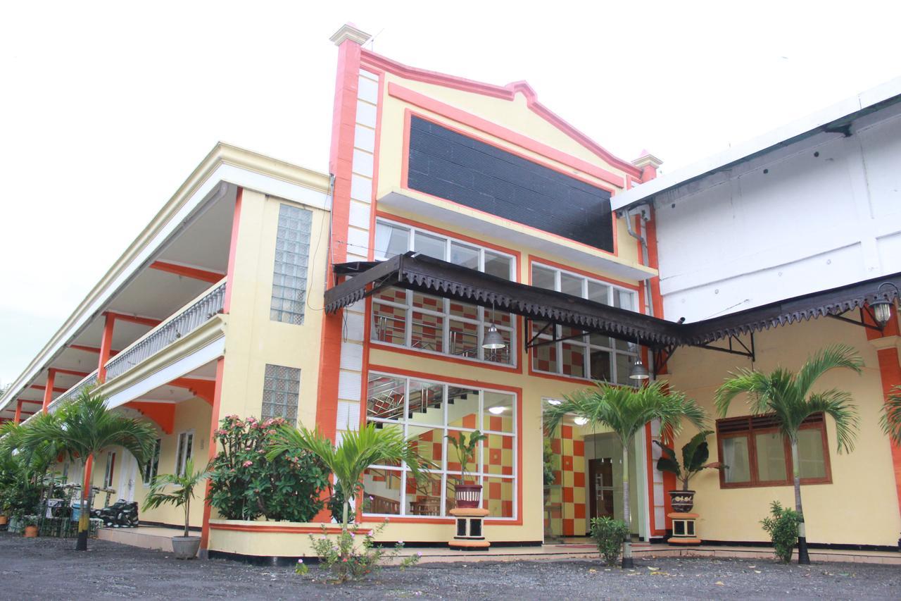 Sinar Bintang Hotel Cepu Bagian luar foto